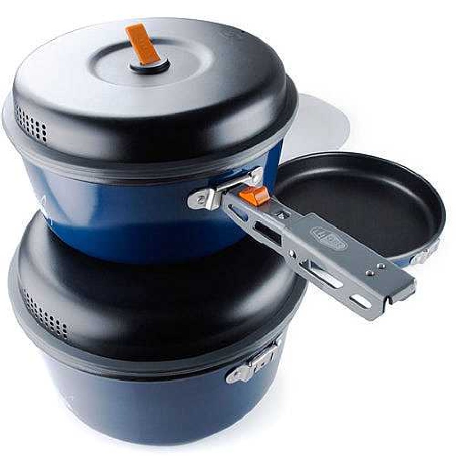 Gear GSI Outdoors Cookware | Bugaboo Camper 4 Person Set